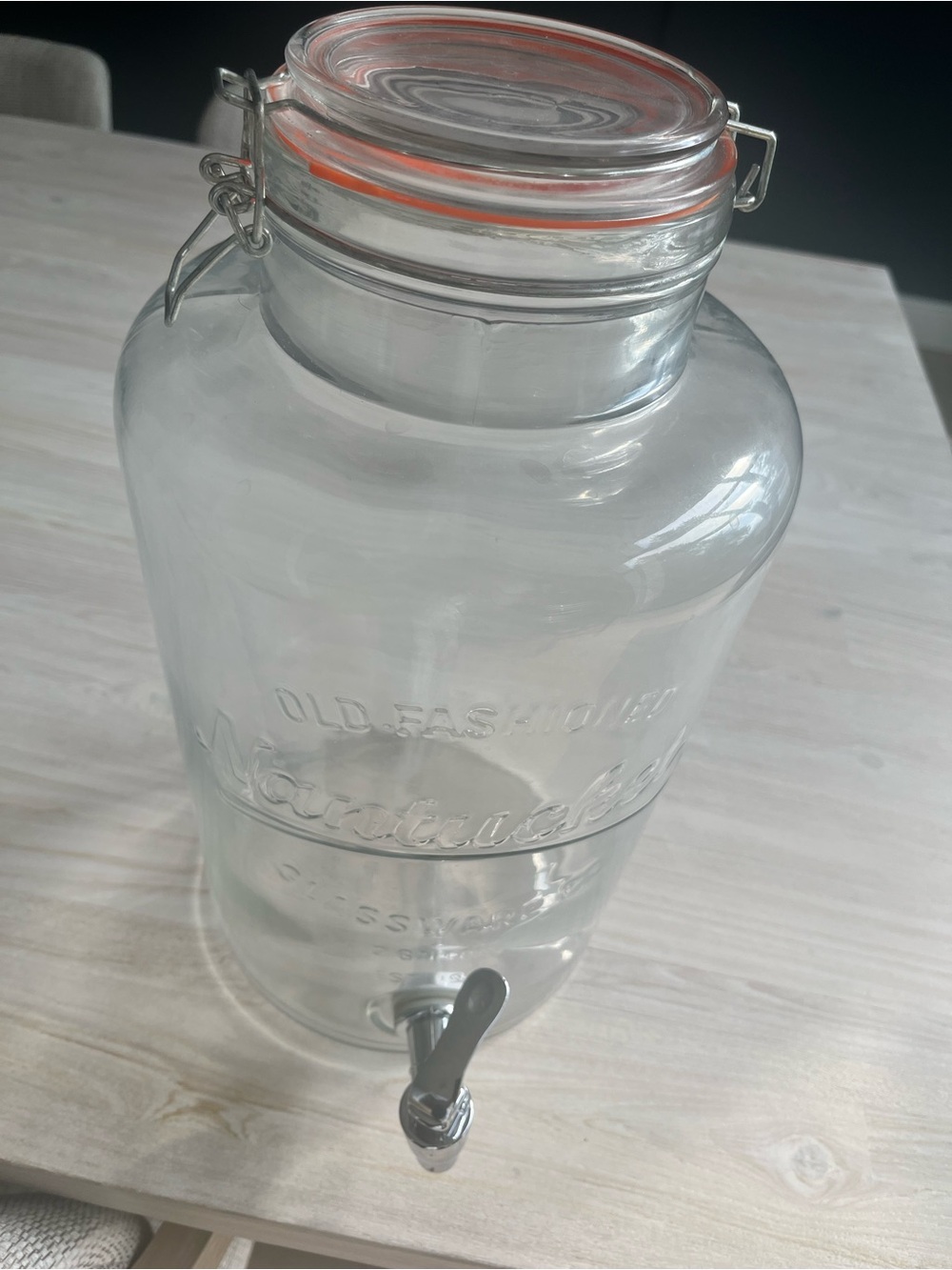 Large Glass Beverage Dispenser with Spigot - Clear